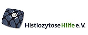 Logo mit einem abstrakten, dunkelblauen Muster und dem Schriftzug 'HistiozytoseHilfe e.V.' in Schwarz und Grün.