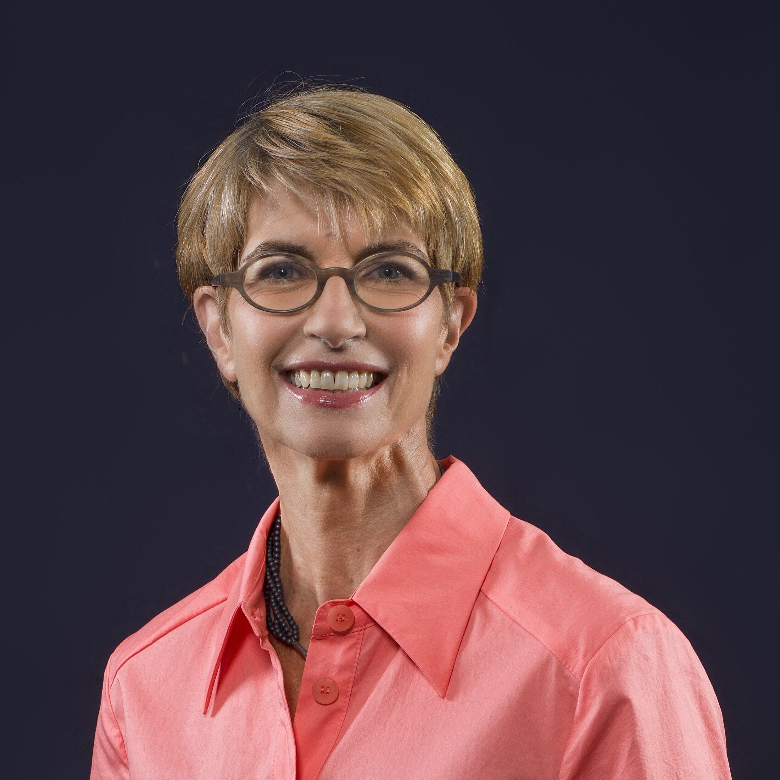 Dr. Christine Mundlos