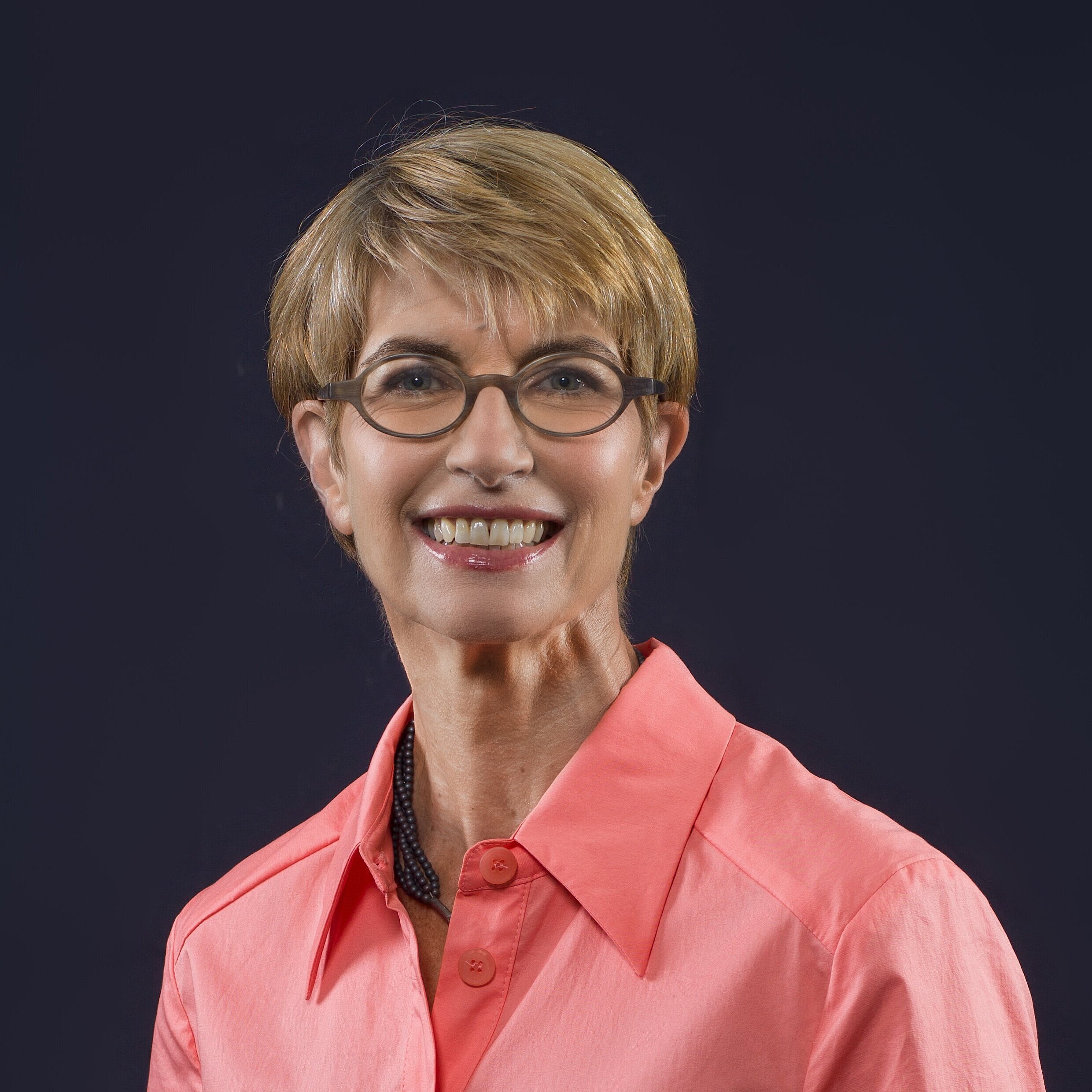 Dr. Christine Mundlos