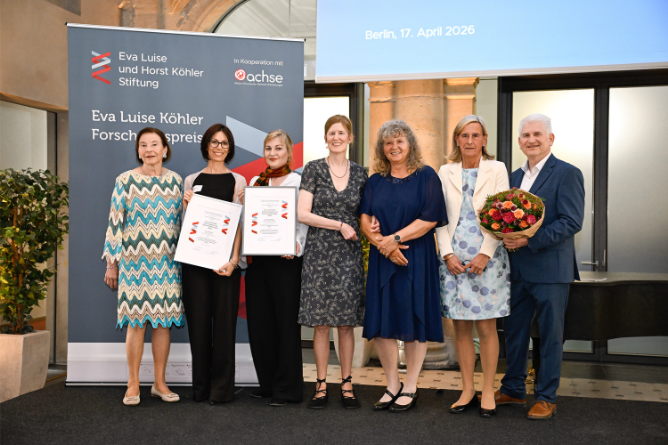 v.l.n.r.: Eva Luise Köhler, Dr. Archangela Iuso, Dr. Lucia Laugwitz, Dr. Ulrike Köhler, Geske Wehr, Prof. Dr. Annette Grüters-Kieslich, Michael Scholz,  Foto: © Andrea Katheder