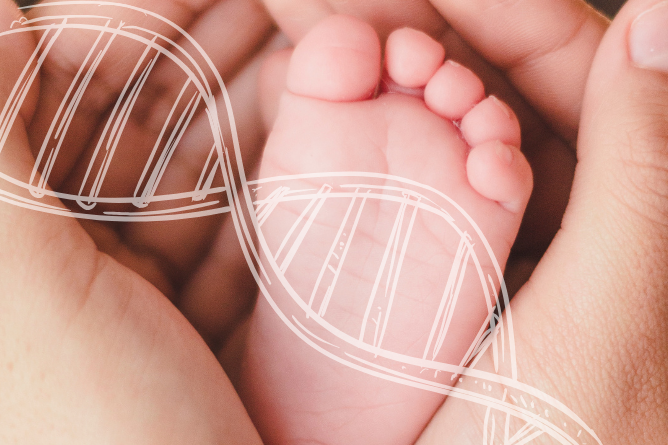Nahaufnahme von Babyfüßen, überlagert mit einer schematischen DNA-Doppelhelix