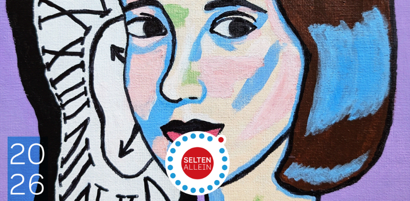 Arinas Arbeit für "Selten allein" Porträt einer Frau mit blauem Haar vor einer Uhr mit römischen Ziffern und einem roten Punkt mit dem Schriftzug 'SELTEN ALLEIN'